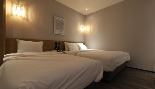 Habitación con 2 camas individuales