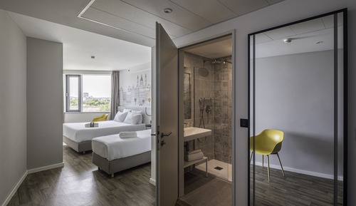 Habitación triple Deluxe, vistas al río