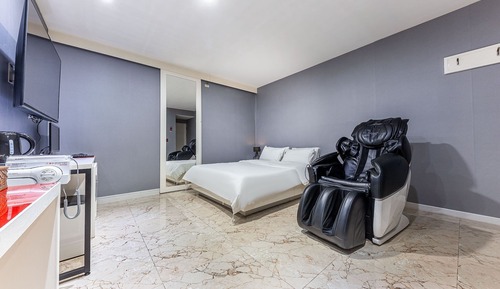 Room (Standard - Massage Chair (Massage cha)