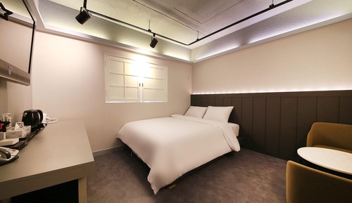 Room (Standard room)