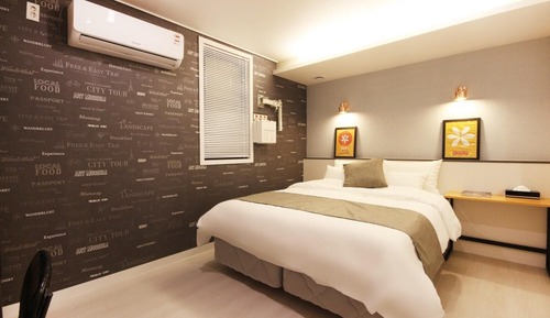 Room (Deluxe A)