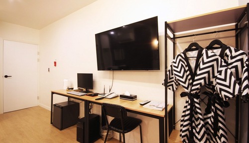 Room (Special Room)