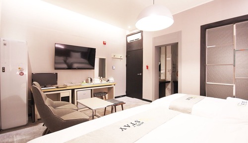 Room (Business)