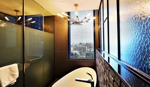 Room (Suite A-View (Netflix Bidet/Bathtub))