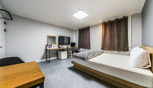 Room (Standard Room)