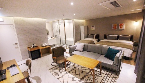 Room (Suite twin (styler PC air purifier Ne)
