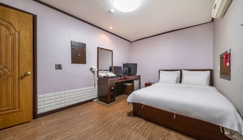 Room (Standard Room)