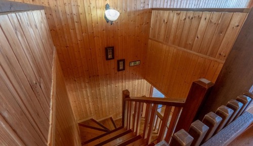 Room (Sangrila (multiple floors groups))