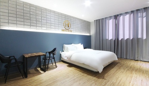 Room (Standard room)