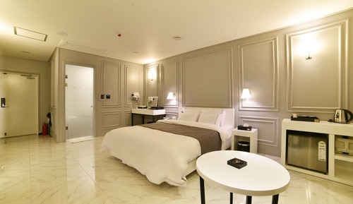 Room (Firstcomer Special (Room Random Assig)