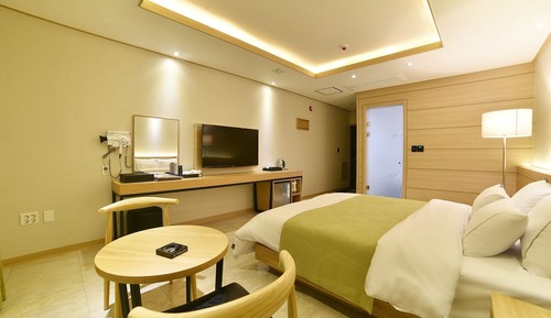 Room (Standard (3F))