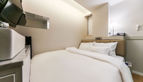 Room (MINI-ROOM)