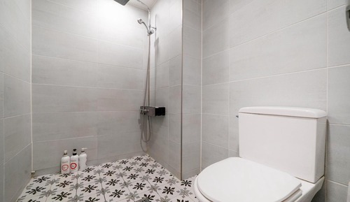 Room (Standard Room)