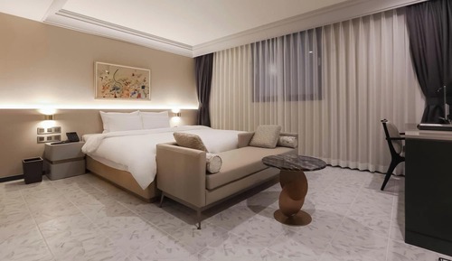 Room (Deluxe Double Non-Smoking (Breakfast )