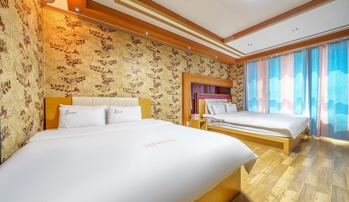 Room (4 people Family Twin Room (Bathtub fo)
