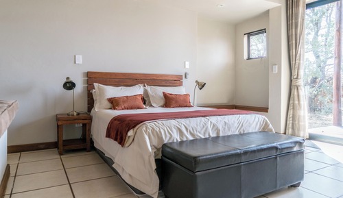 Enjoy a comfortable break Main house