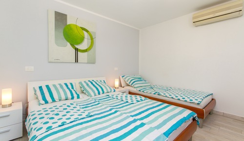 Apartamento, vistas al jardín