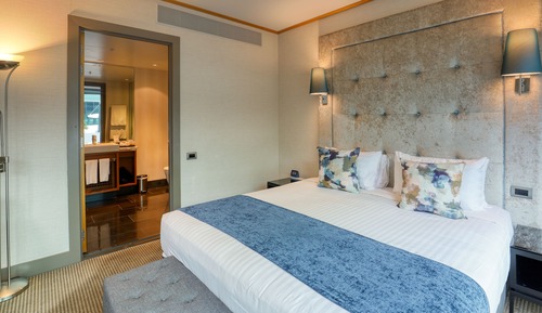 Habitación superior, 1 cama de matrimonio grande, no fumadores, vistas a la ciudad