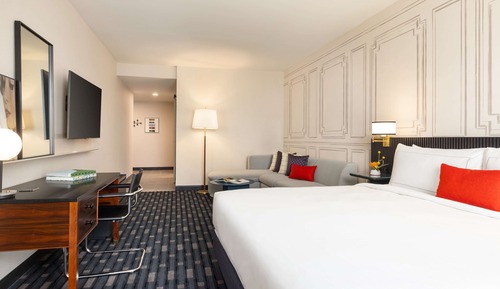 Habitación estándar, 1 cama de matrimonio grande (Mobility & Hearing, Roll-In Shower)