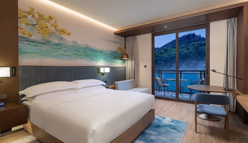 Habitación Deluxe, 1 cama de matrimonio, balcón