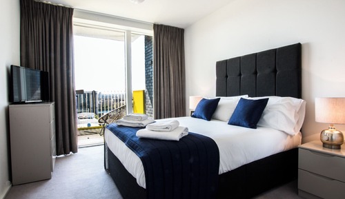 Superior Two Bedroom Apartment - Balcony