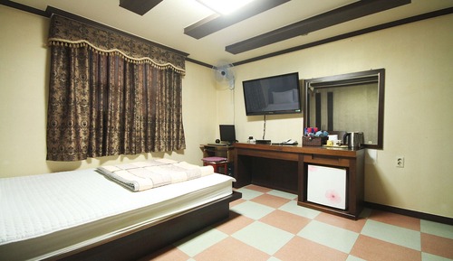 Room (Standard Room)