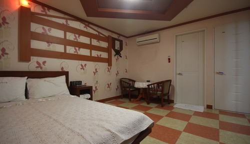 Room (Group room)