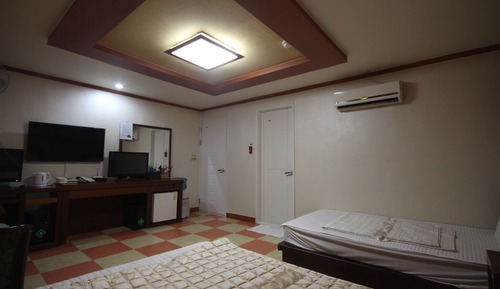 Room (VIP)