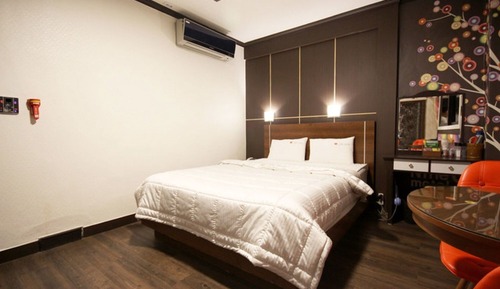Room (Standard Room A)