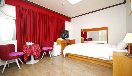Room (Standard Room)