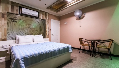 Room (Super discount room (net Netflix avai)