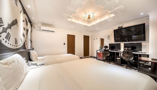 Room (Suite twin (1DBL 1SGL 2 PCs bathtub r)
