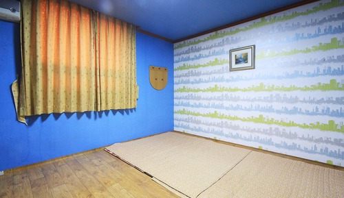 Room (Korean)