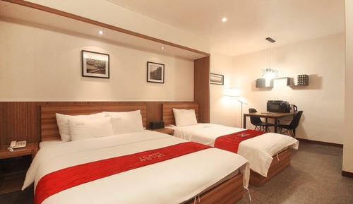 Room (Special room (LG65" smart TV Netflix-)