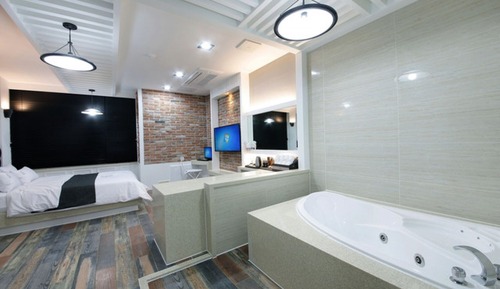 Room (VIP)