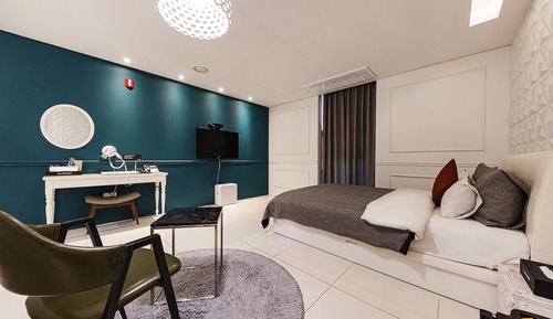 Room (Standard (Room 10-Room 13))