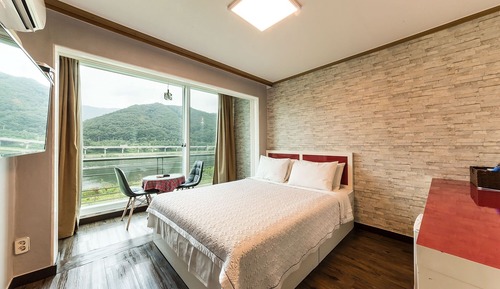Room (Standard Room)