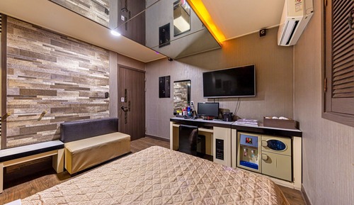 Room (Standard Room)