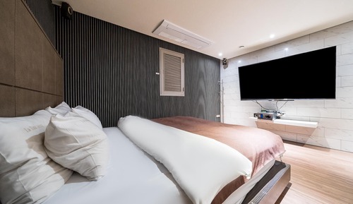 Room (Suite A-Massage chair + spa bathtub ()