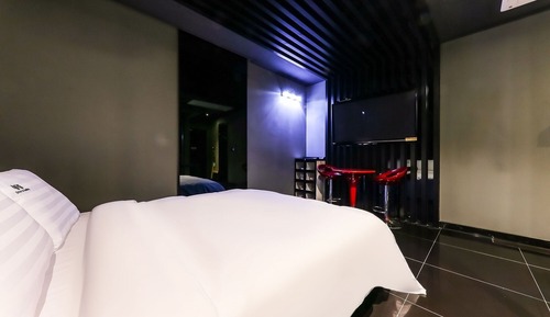 Room (Standard Room A)
