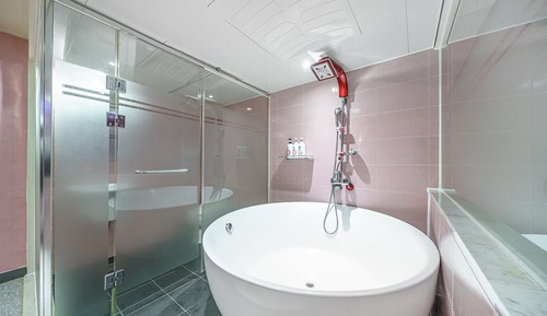 Room (VIP large ceramic bathtub room (no-ha)