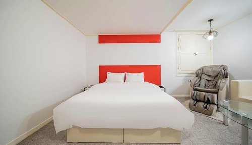 Room (Deluxe - Couple Hard Drive-Less PC (S)