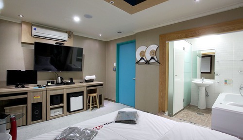 Room (VIP)