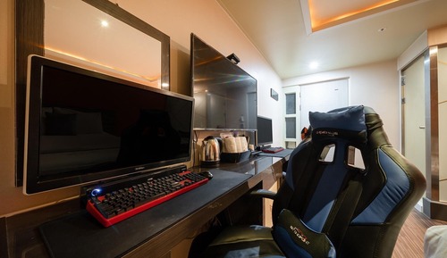 Room (High-end couple gaming 2PC(I5-9400F/D)
