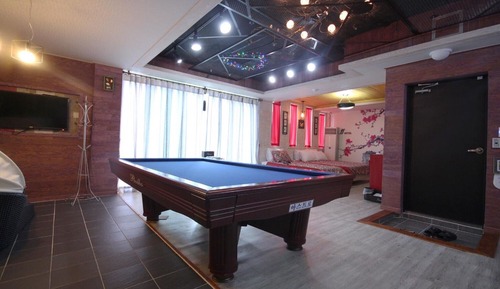 Room (VIP 1)