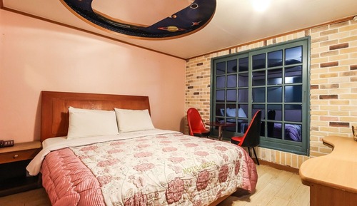 Room (Standard Room)