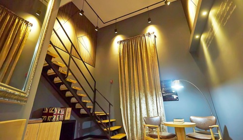 Room (VIP)