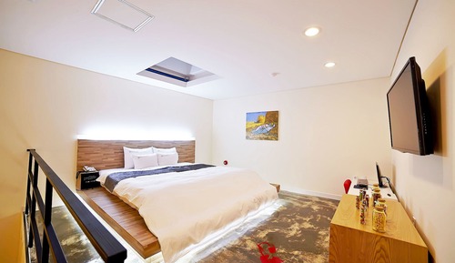 Room (Standard room)