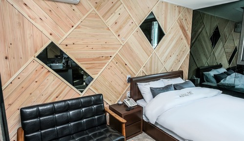 Room (Standard Room)