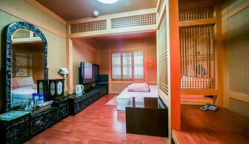 Room (Korean)